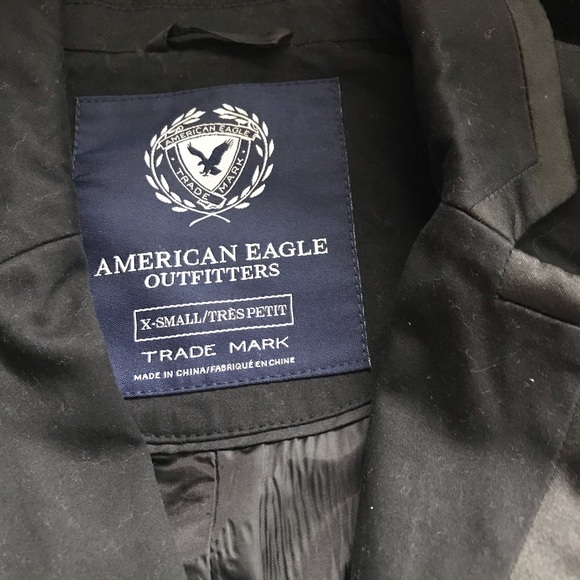 Blazer - Picture 3 of 3